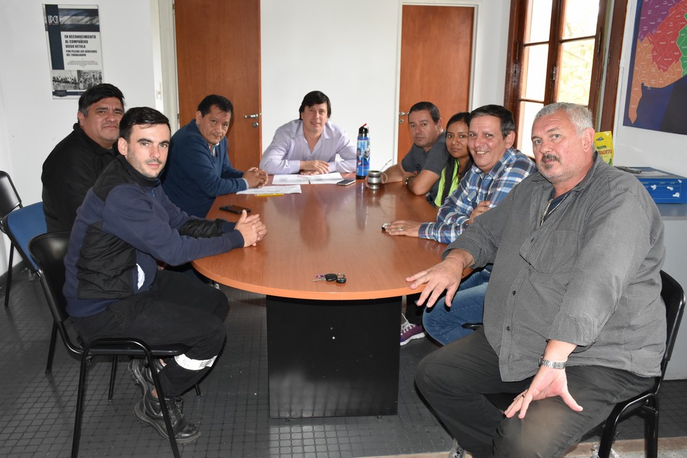 UPCN acordó un aumento salarial para los trabajadores municipales de La Plata