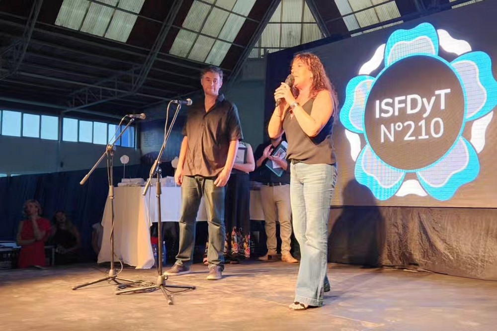 Isfdyt210 Actodecolacion20253