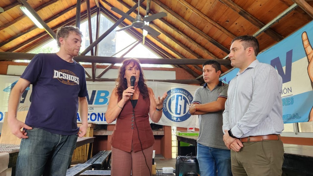 Mosqueracfl404pilar0