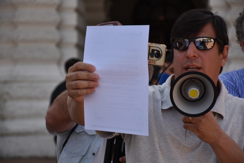 Gran movilización de la UPCNBA frente el cierre unilateral de la paritaria municipal de La Plata