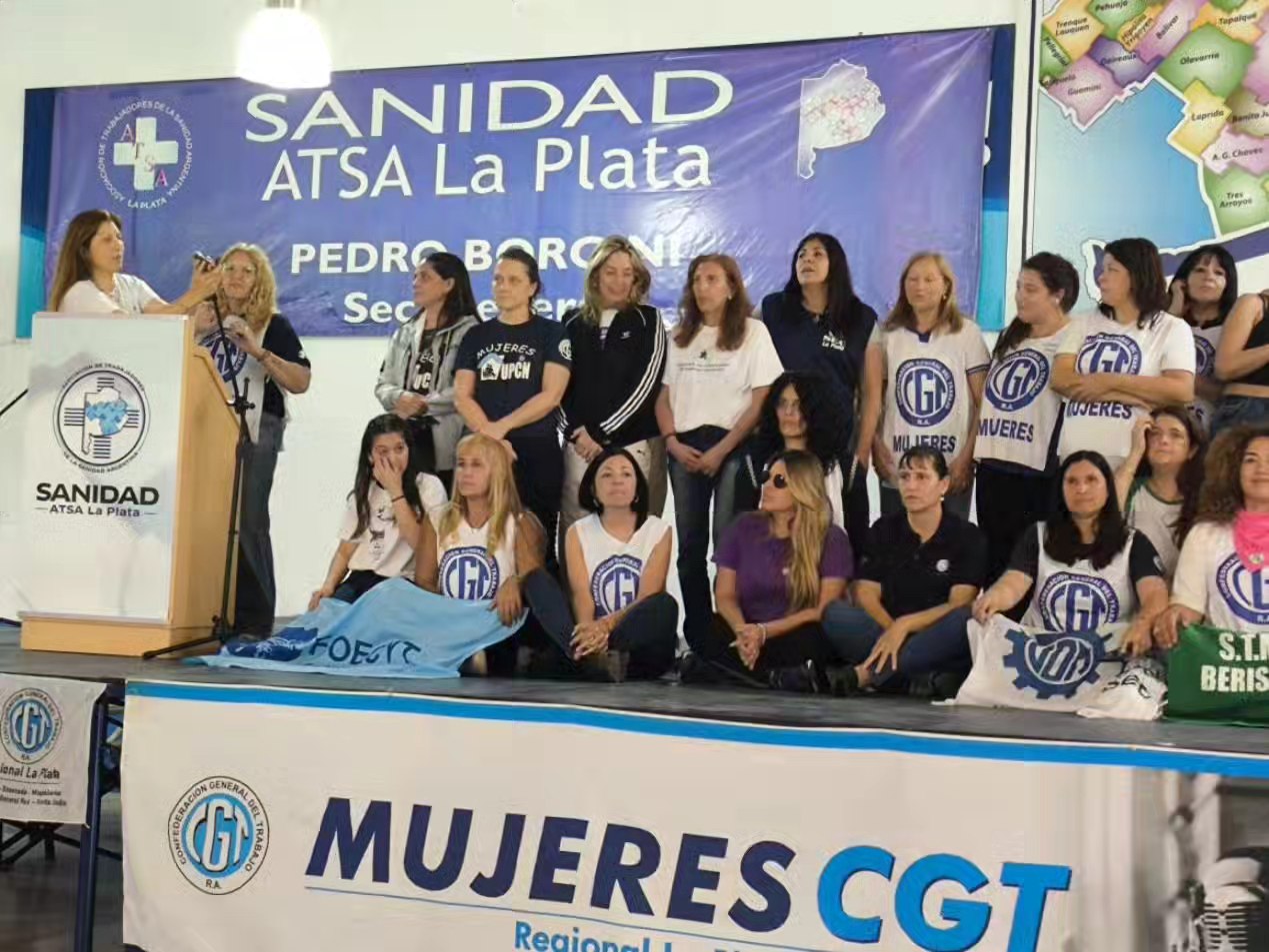 3plenariomujerescgtregionallaplata5