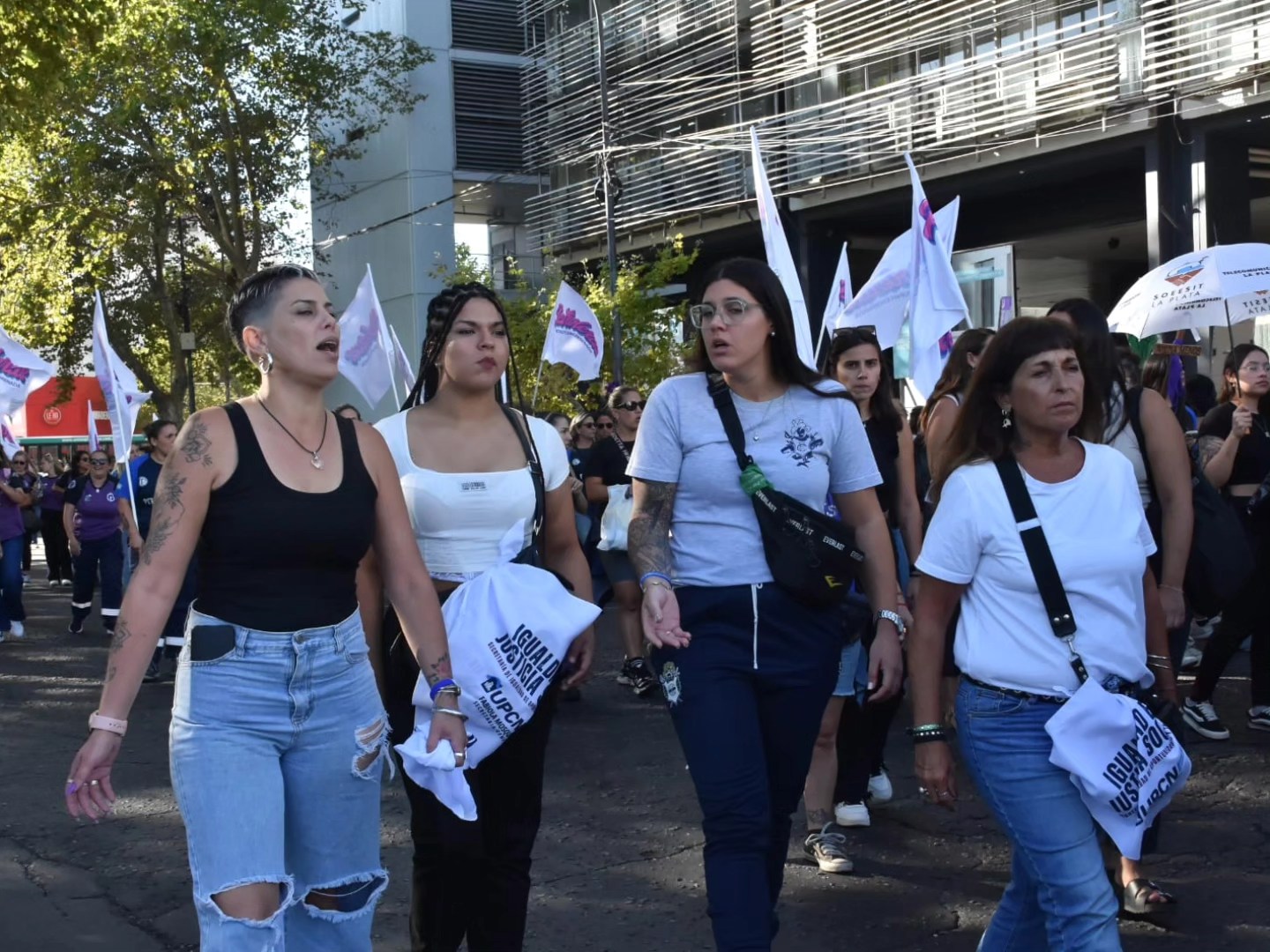 8demarzolaplata202693