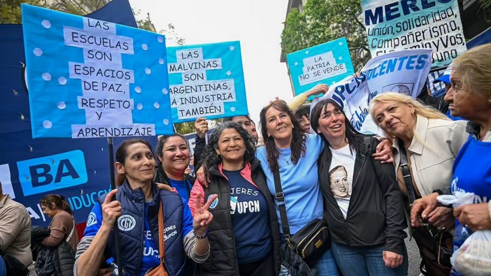 Andrés Rodríguez y Fabiola Mosquera encabezaron la participación de UPCN en la movilización de la CGT