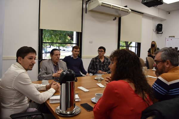 Carlos Quintana firmó un convenio con la Universidad Tecnológica Nacional Regional La Plata