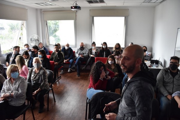 Empleados del Ministerio de Trabajo recibieron una charla informativa sobre la Farmacia Mutual