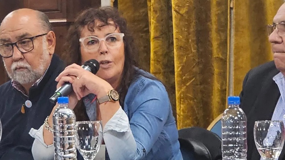 Fabiola Mosquera participó del Encuentro Federal por el Trabajo que se realizó en la Gobernación de la Provincia
