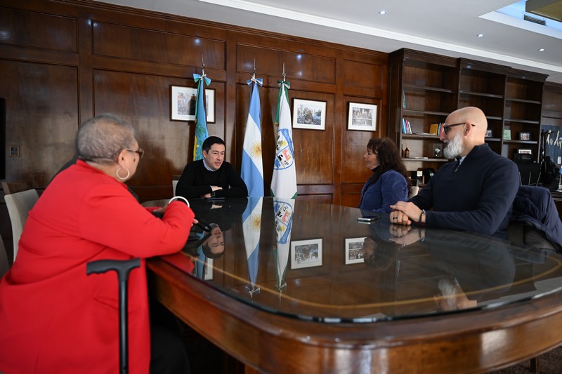 Fabiola Mosquera se entrevistó con el intendente de Malvinas Argentinas, Leonardo Nardini