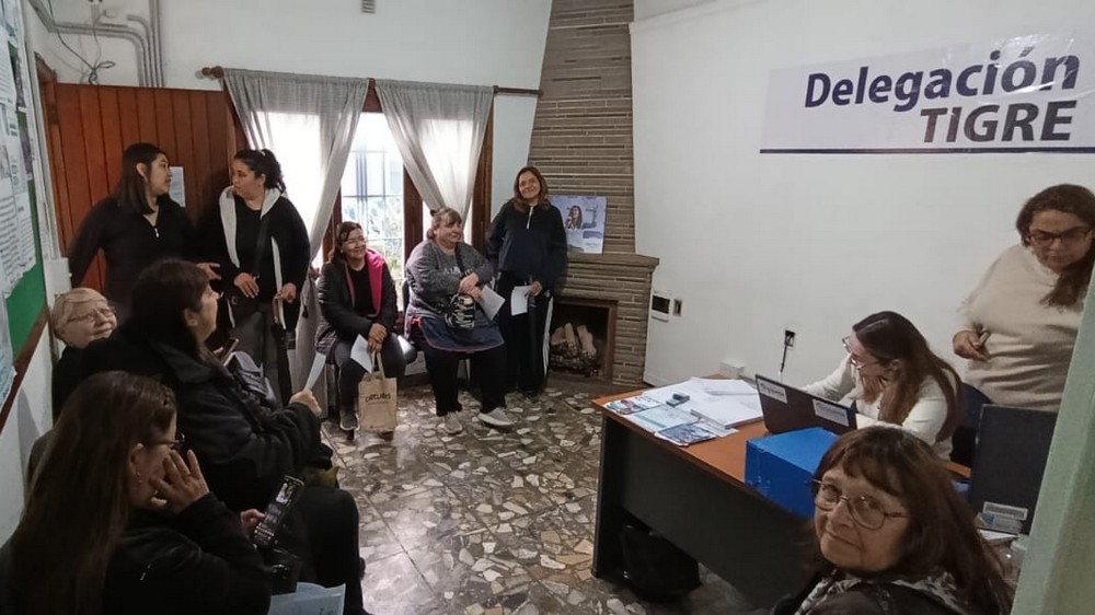 Más de 90 afiliadas y afiliados de UPCNBA participaron de una jornada de oftalmología en Tigre