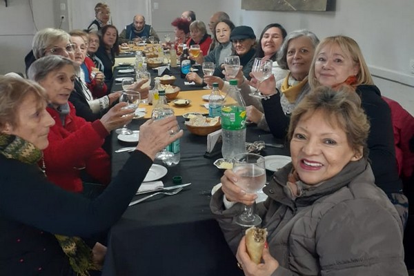 Un contingente del Centro de Jubilados y Pensionados de la UPCNBA visitó la localidad de Pipinas