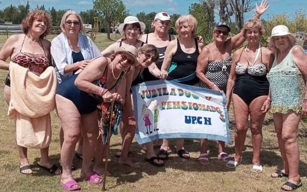 Jubilados y pensionados afiliados a UPCNBA visitaron las Termas de Dolores